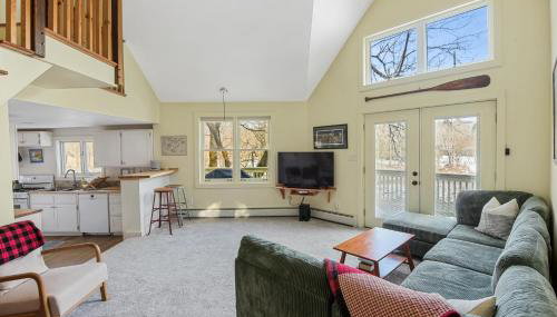 Tubing, Hiking and Jay Peak fun at the Cliff House - Foto 4