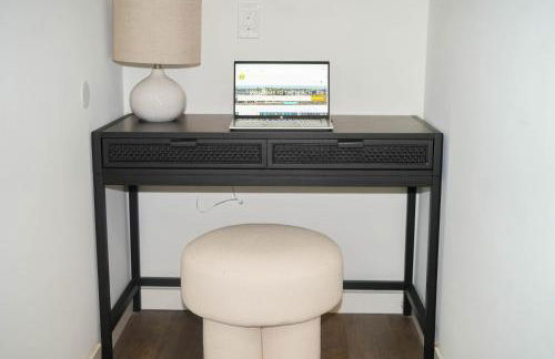 South O Bungalow 8 - Deluxe Work and Stay Queen Studio + Patio - Foto 4