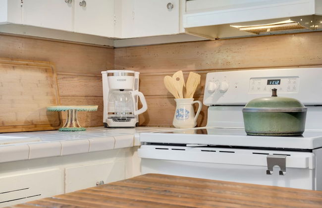 Old Town Retreat w/ Vintage Flair Near Csu, Bikes! - Photo 10