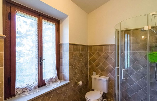 Beautiful Cottage in Dicomano With Swimming Pool - Foto 43