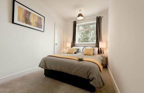 Modern 2 bed 1st Floor Apartment by Jesswood Properties Parking Wi-fi - Foto 9