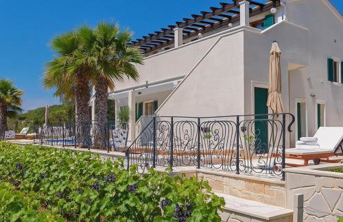 Luxury Stone Villa Smokvica, Heated Pool, Sauna, Jacuzzi, Sea View - Photo 26