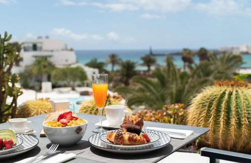 House of the Horizon Playa Las Cucharas VV penthouse with sea & pool view AIRCON - Foto 10