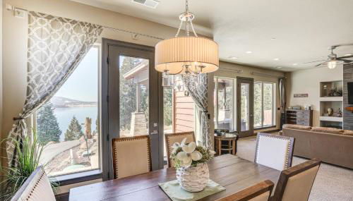 Fire Pit and Views Serene Lake Almanor Retreat - Foto 2