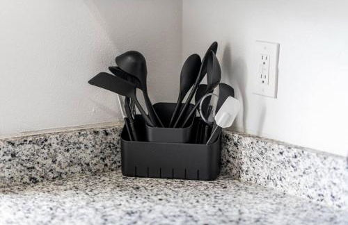 Upscale Ybor House with Outdoor Living Space - Photo 39