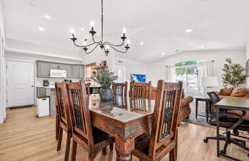 Near Zion Remodeled 2BR Sleeps 6 Game Garage - Foto 14