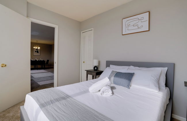Restful Stay in DC Apartments - Photo 19