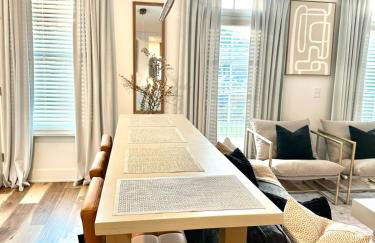 Golden Glow Style - Comfort & Central - Buckhead with Free Parking - Foto 8