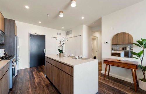 Luxury 2BD-2BA View-Gym-Rooftop - Foto 23