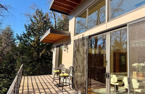 Luxury Family Retreat on Mercer Island Pet-Friendly, Pool Table, Patio & Near Seattle - Book Now & Save! - Foto 1