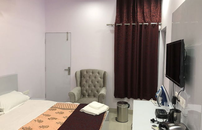 Atul's Europa Apartments - Foto 11