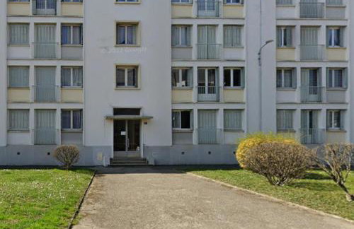 3 chambres dans grand T4 Proche Lac, ENTPE, Planétarium & Autoroute - Foto 3