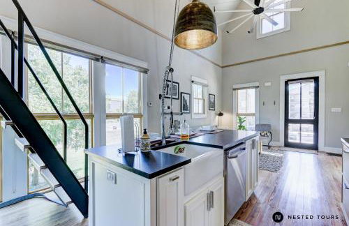The Shotgun House from Fixer Upper - 800 5-Stars - Steps to Silos, BU, & Downtown - Foto 12