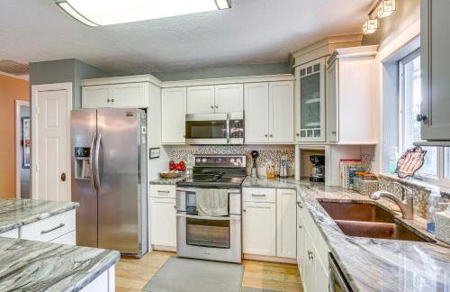 Auburndale Vacation Rental with Yard and Lake Views - Foto 8