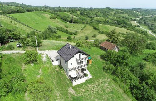 Deja View - Photo 20