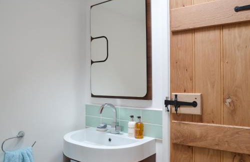 Bramble Cottage Mountain Retreat - Photo 13