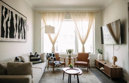 New 3BR Home with Private Yard and Game Room and Parking - Foto 40