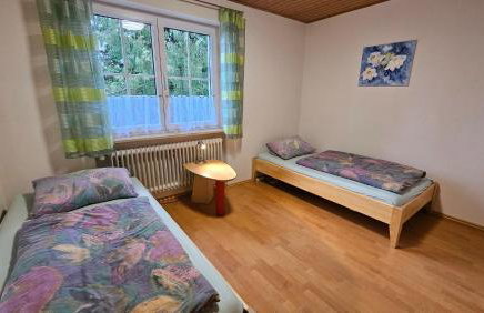 Bei Fürstenfeldbruck Landsberg Ferienwohnung in Moorenweis OT Dünzelbach Beim Binegger - Foto 13