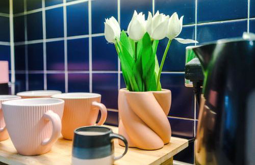 Central MCR 2BR 2BA, Parking, WiFi, Full Kitchen - Foto 57