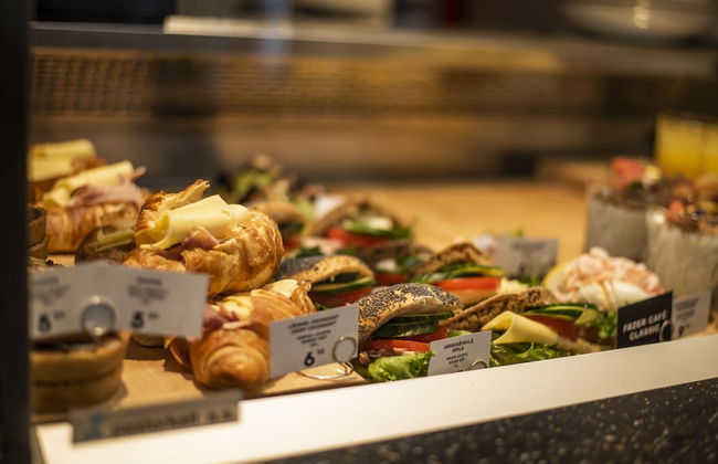 Bob W Kluuvi - Foto 40