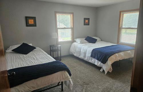 Spacious Duplex by Fairgrounds & Downtown with Fire Pit - Foto 5