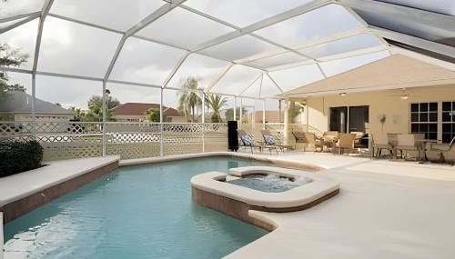 Casa 4Q c/ Piscina e Game Room – Perto Disney - Foto 1