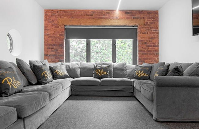 The Headingley House Leeds - Hot Tub - Sleeps Up to 12 - Foto 3