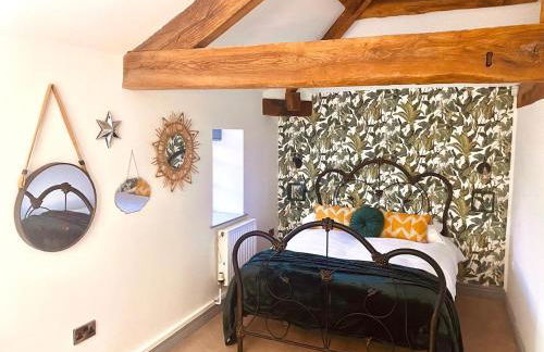 North Cottage - Photo 8