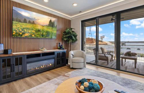 Upscale Lakeside Condo with Extraordinary Amenities at Topsider in Osage Beach 19mm - Photo 11