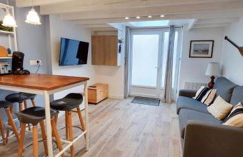 La Coquille Séjour en Duo Confort Maisonnette de bourg à Ouistreham - Situation idéale commerces & plage - Wifi et linge inclus - Photo 17