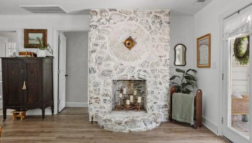 Cayce Cottage w Private Pool - Photo 5