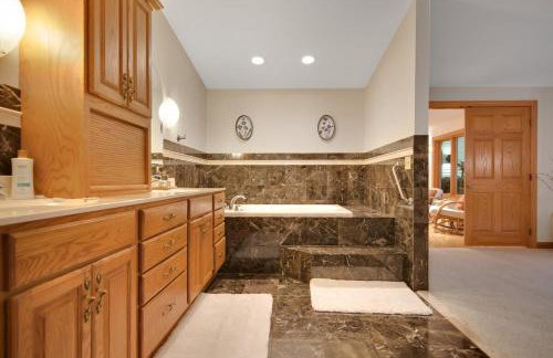 3 Acre Stillwater Oasis,Min from Downtown,Hot Tub - Foto 23