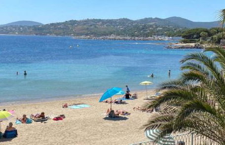 APPARTEMENT CLIMATISE - TERRASSE AVEC APERCU MER - GOLF DE ST TROPEZ - Foto 28