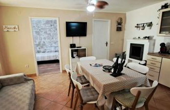 Stone House with garden Laganini - Photo 17