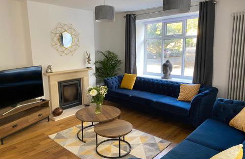 The Old Bank Beautiful Cotswold House with Huge Garden - Photo 6