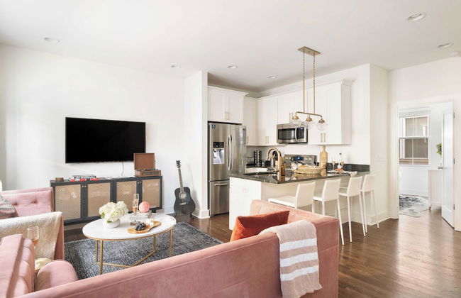 Hart Suite 16 by Avantstay Gorgeous Town House w/ Modern Amenities in Nashville! - Foto 2