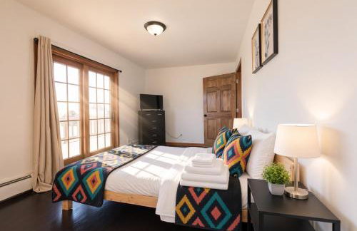 5BR Accessible Valley & Lake View Home Near Cornell - Sleeps 10 - Foto 54