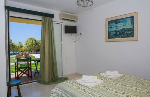 Sandy Beach Villas and Apartments - Photo 31