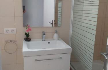 CÉNTRICO Y AGRADABLE PISO EN SANTA CRUZ DE TENERIFE - Foto 7