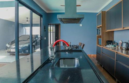 Casa de festa espaçosa com piscina aquecida - Photo 5