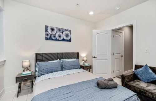 Exceptional Downtown Townhome with Roof Deck -4Bedroom & 3Baths - Foto 27