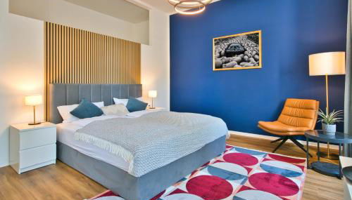 Halle Suites by FullHouse - free parking & WiFi - Foto 5