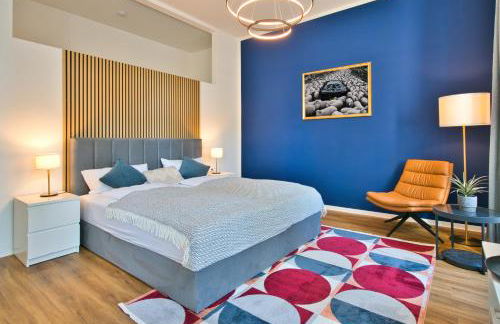 Halle Suites by FullHouse - free parking & WiFi - Foto 5