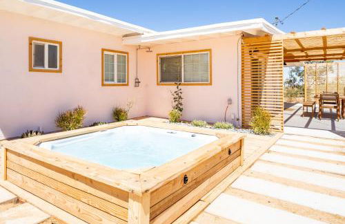 Flamingo Ranch - Dreamy Desert Design with Hot Tub home - Foto 7