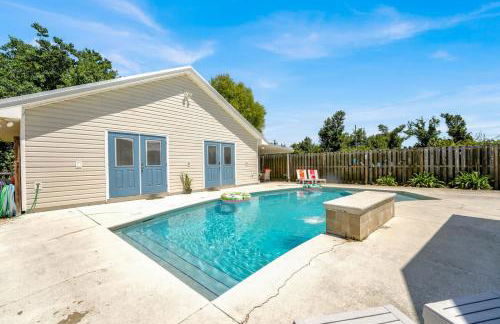 Escape to Paradise w Saltwater Pool 25 Min to PCB - Foto 40