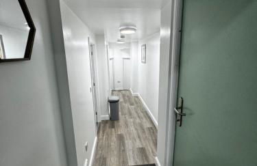 11aComberton - Photo 11