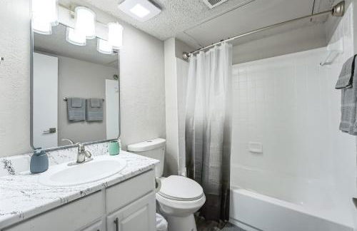 The Landry 187 Spacious and Cozy 1 Bedroom 1bth - Foto 19