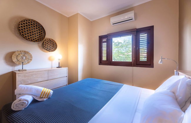 Tropical Escape With Pool and Ocean Views - Photo 20