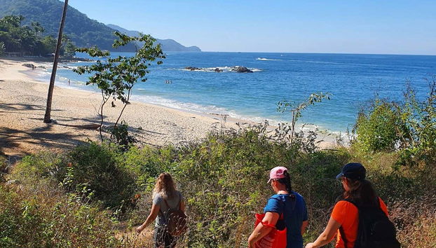 Accediendo a la playa de las Ánimas