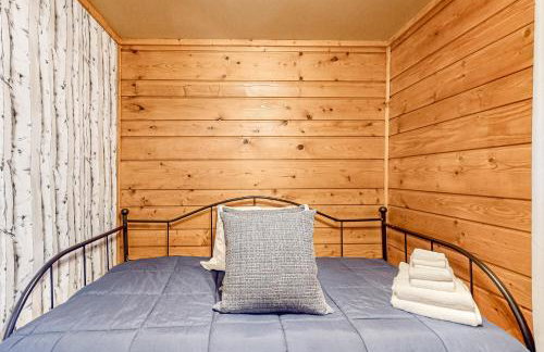 Little Red Lakeside Cabin - Foto 8